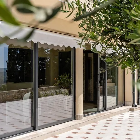 Villa Simona con giardino-2